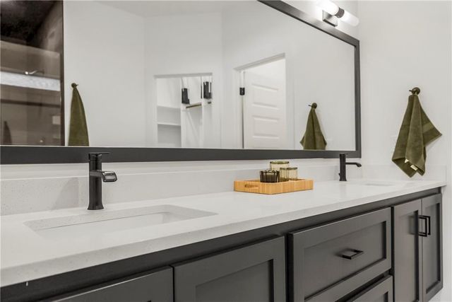 16553 S Stagecoach Street, Olathe, KS 66062