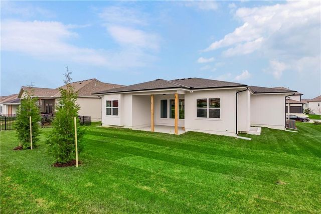 16553 S Stagecoach Street, Olathe, KS 66062