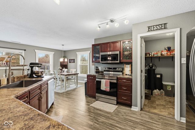 8520 Adams Mills Place, Camby, IN 46113