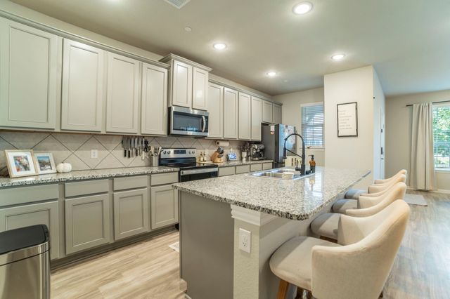 1260 Jones Trail, Lewisville, TX 75077