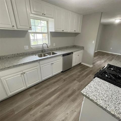 7617 Jutland Road, Houston, TX 77033