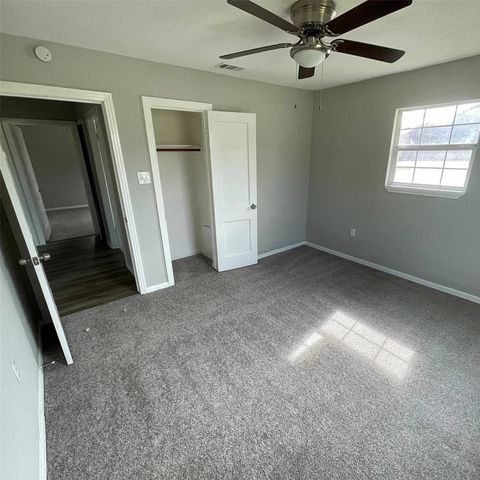 7617 Jutland Road, Houston, TX 77033