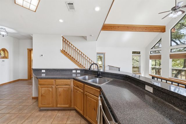 601 Echo DR, Spicewood, TX 78669