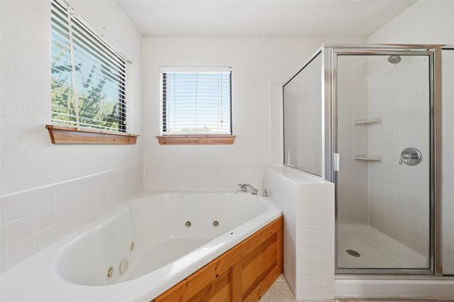 601 Echo DR, Spicewood, TX 78669
