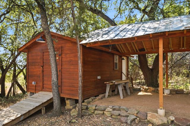 601 Echo DR, Spicewood, TX 78669