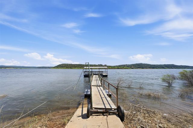 601 Echo DR, Spicewood, TX 78669