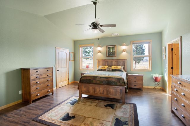 5425 Muskrat Road, Weed, CA 96094