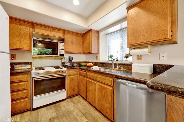 456 E San Jose Avenue B, Burbank, CA 91501
