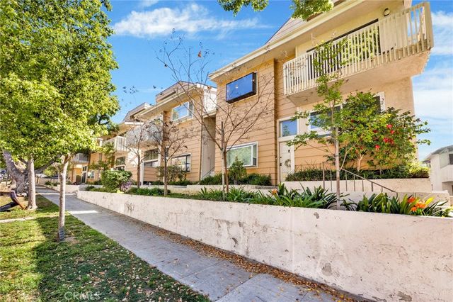 456 E San Jose Avenue B, Burbank, CA 91501