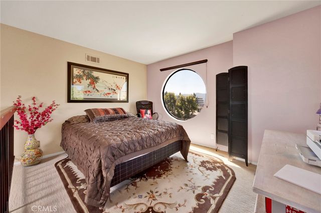 456 E San Jose Avenue B, Burbank, CA 91501