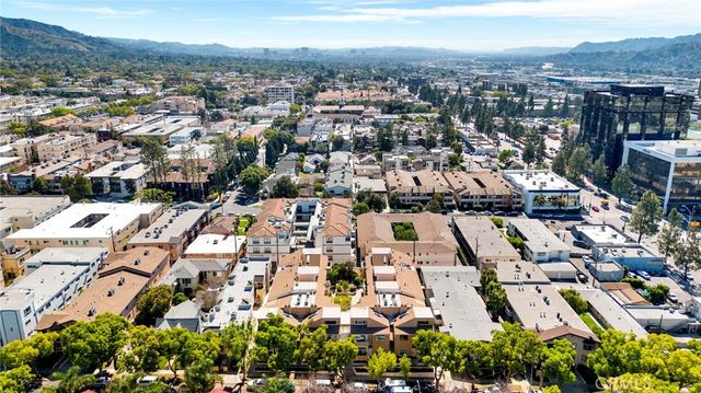 456 E San Jose Avenue B, Burbank, CA 91501