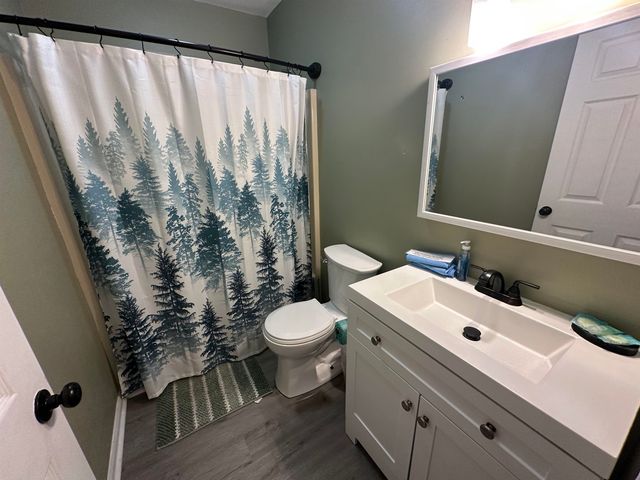 100 Ye Olde Kings Hwy Apt R, North Myrtle Beach, SC 29582