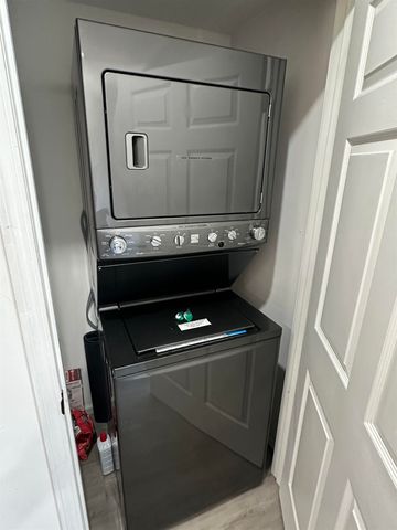100 Ye Olde Kings Hwy Apt R, North Myrtle Beach, SC 29582