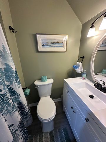 100 Ye Olde Kings Hwy Apt R, North Myrtle Beach, SC 29582