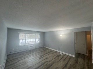 5 Colonial Dr # B5-6, Andover, MA 01810