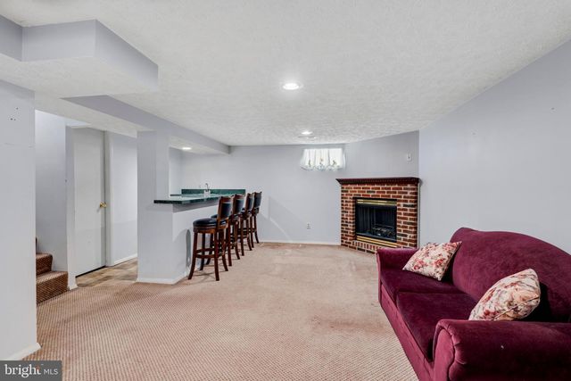 109 1ST AVE W, Glen Burnie, MD 21061