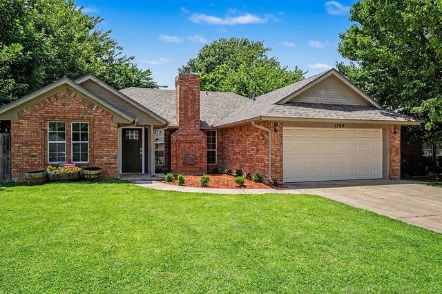 1709 Overland Trail, Choctaw, OK 73020