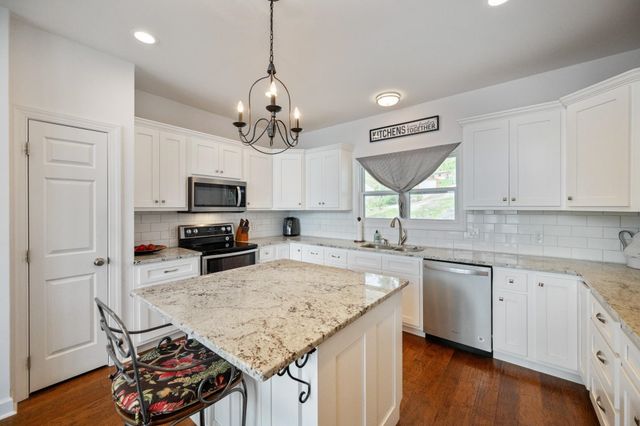 347 LAKESHORE DR, Sugar Tree, TN 38380