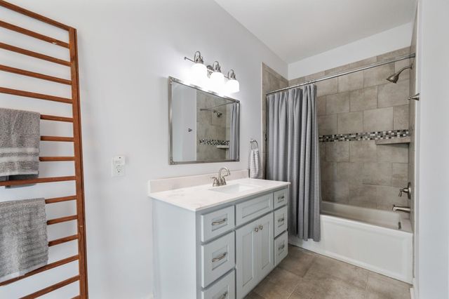 347 LAKESHORE DR, Sugar Tree, TN 38380