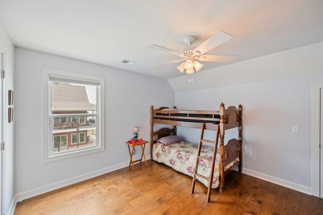 347 LAKESHORE DR, Sugar Tree, TN 38380