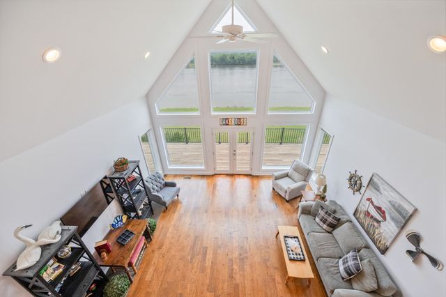 347 LAKESHORE DR, Sugar Tree, TN 38380