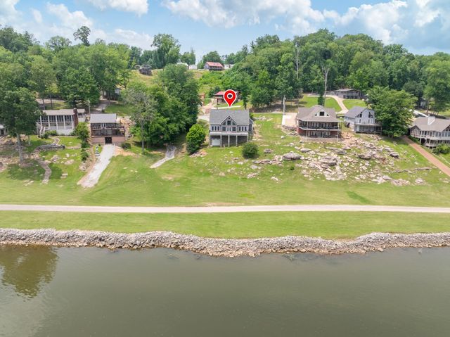 347 LAKESHORE DR, Sugar Tree, TN 38380