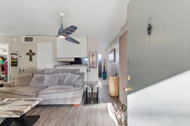 1601 N Pennsylvania Street NE U21, Albuquerque, NM 87110