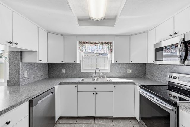 9004 LIDO LANE, Port Richey, FL 34668