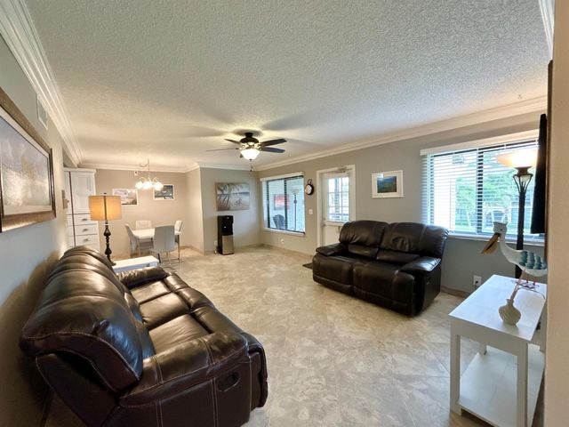 223 Pine Hov Circle C-2, Greenacres, FL 33463