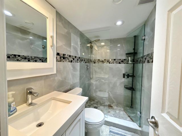 223 Pine Hov Circle C-2, Greenacres, FL 33463