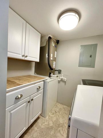 223 Pine Hov Circle C-2, Greenacres, FL 33463