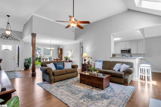 6 Kingsbury Way, Greenville, SC 29617