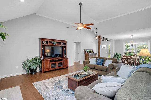 6 Kingsbury Way, Greenville, SC 29617