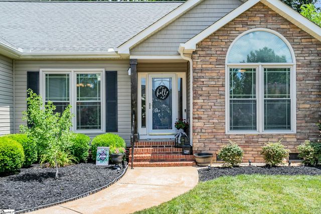 6 Kingsbury Way, Greenville, SC 29617