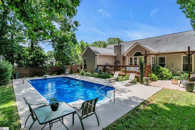 6 Kingsbury Way, Greenville, SC 29617