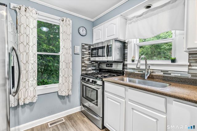 19 Hickok Avenue, Bethel, CT 06801