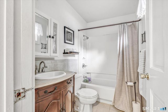 19 Hickok Avenue, Bethel, CT 06801