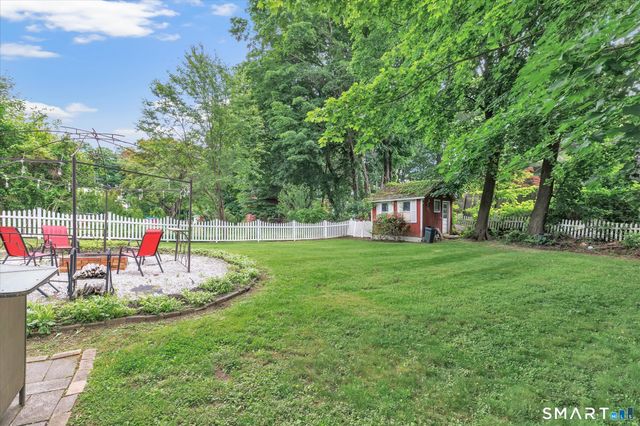 19 Hickok Avenue, Bethel, CT 06801