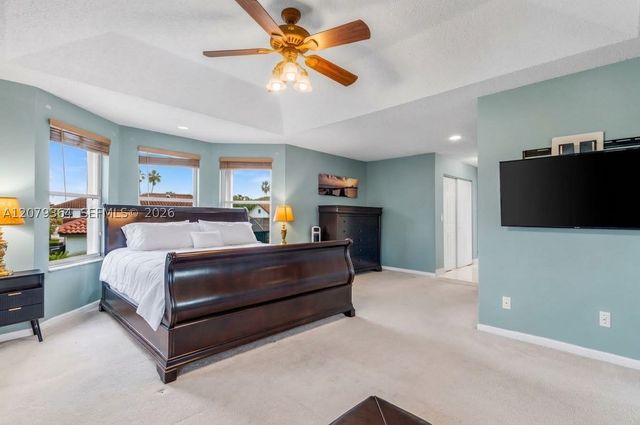 743 NW 174th Ter, Pembroke Pines, FL 33029