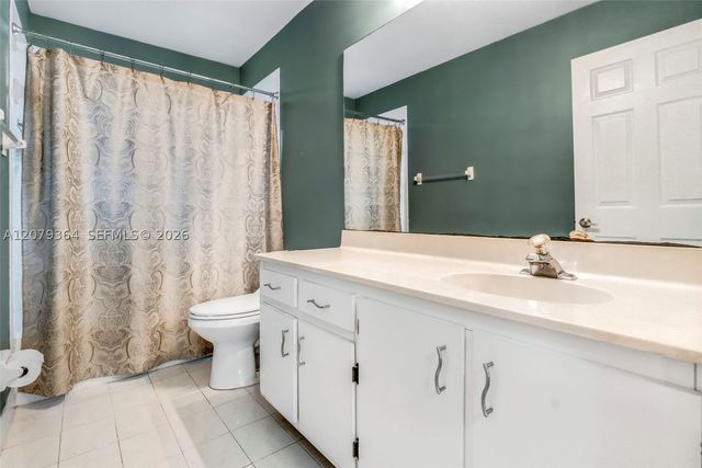 743 NW 174th Ter, Pembroke Pines, FL 33029