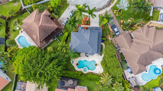 743 NW 174th Ter, Pembroke Pines, FL 33029