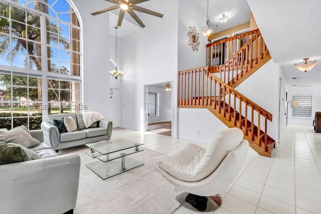 743 NW 174th Ter, Pembroke Pines, FL 33029