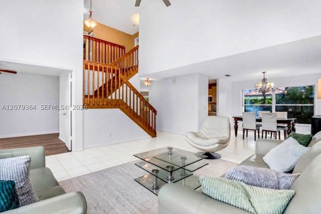 743 NW 174th Ter, Pembroke Pines, FL 33029