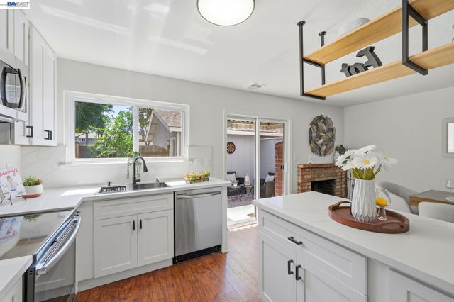 1486 Newhall Pkwy, Concord, CA 94521