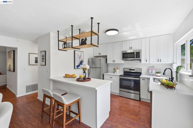 1486 Newhall Pkwy, Concord, CA 94521