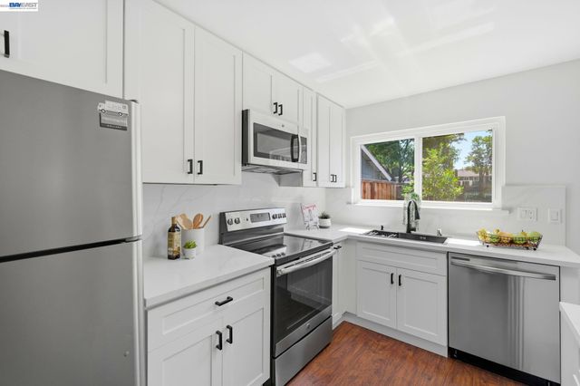 1486 Newhall Pkwy, Concord, CA 94521
