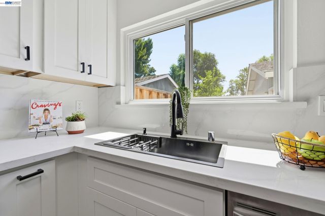 1486 Newhall Pkwy, Concord, CA 94521