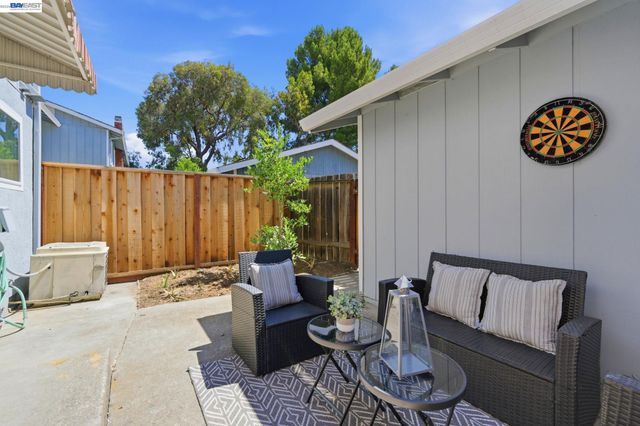 1486 Newhall Pkwy, Concord, CA 94521