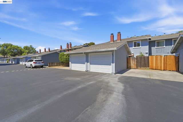 1486 Newhall Pkwy, Concord, CA 94521