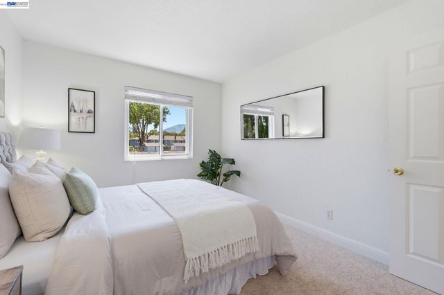 1486 Newhall Pkwy, Concord, CA 94521